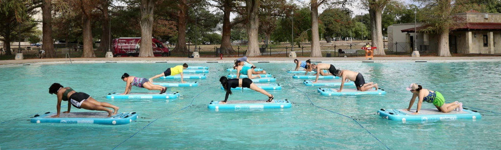 Aqua Strong fitness class at a pool