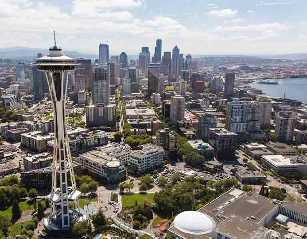 City scape of Seattle with the Space Needle in the foreground. 
