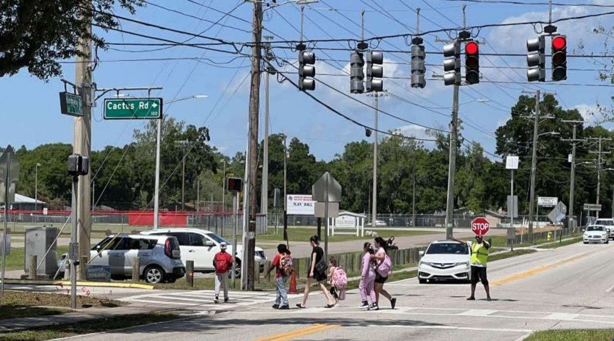 Featured image for School Routes Safety Improvements - Mann Middle School Project and Seffner Elementary School Project