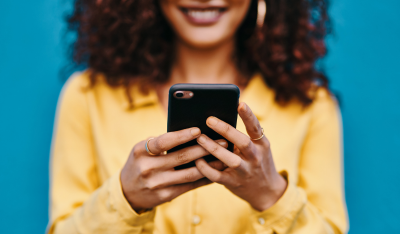 Navigating Social Media Challenges in Community Engagement